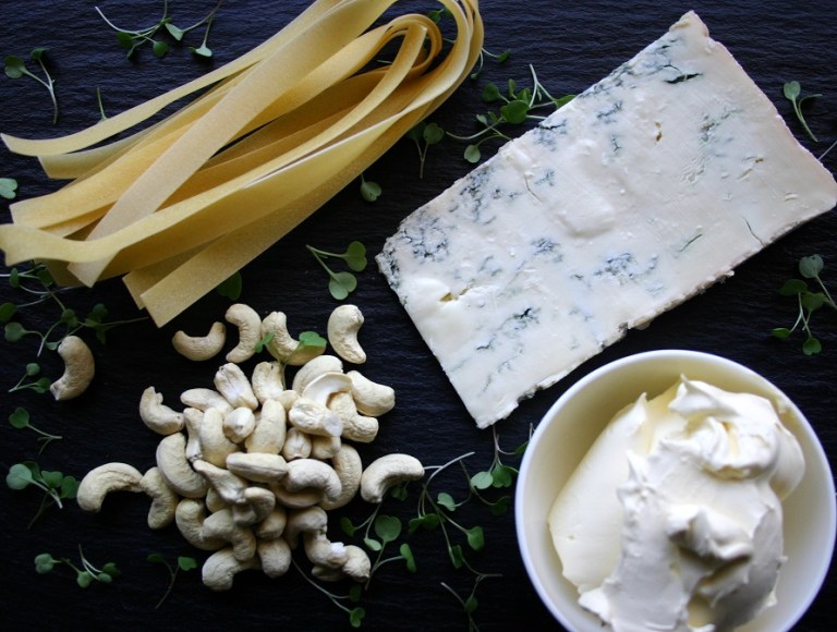 TheGoodGreeff - Easy Gorgonzola Pasta - Ingredients.jpg