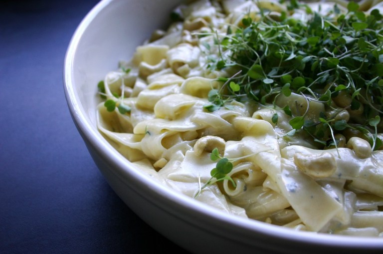 TheGoodGreeff   Easy Gorgonzola Pasta  with Cashews