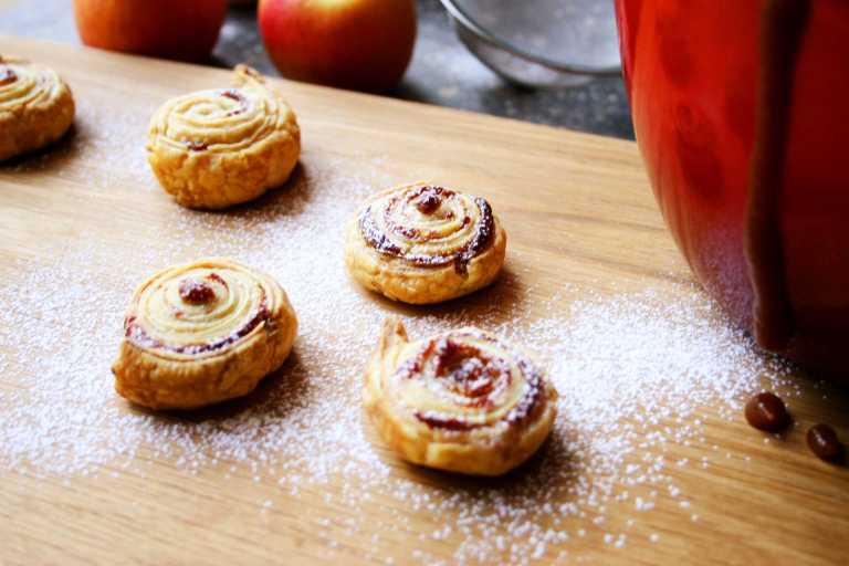 Apple Butter roll-ups fresh out of the oven - thegoodgreeff.com.jpg